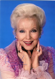 Anna Lee autograph