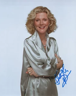 Blythe Danner autograph