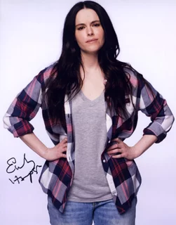 Emily Hampshire autograph