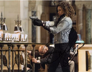 Tawny Cypress autograph