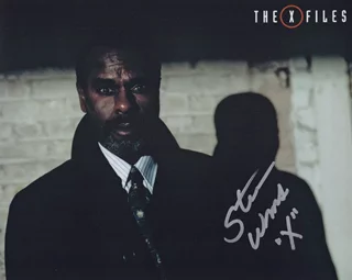 Steven Williams autograph