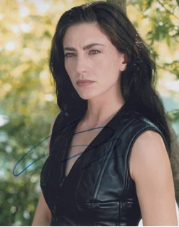 Claudia Black autograph