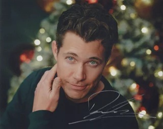 Drew Seeley autograph