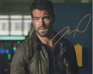 Jesse Metcalfe autograph