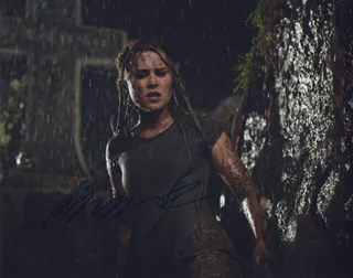 Alison Lohman autograph