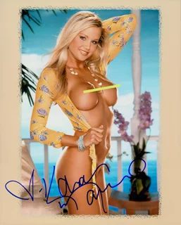 Kara Monaco autograph