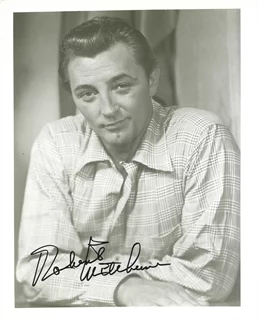 Robert Mitchum autograph