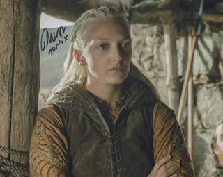 Georgia Hirst autograph