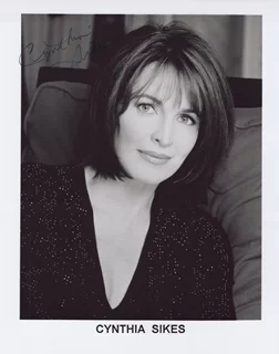 Cynthia Sikes autograph