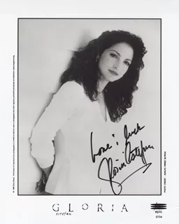 Gloria Estefan autograph