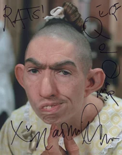 Naomi Grossman autograph