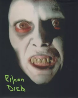 Eileen Dietz autograph