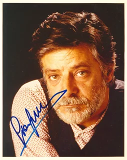 Giancarlo Giannini autograph