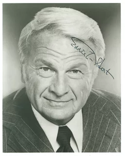 Eddie Albert autograph