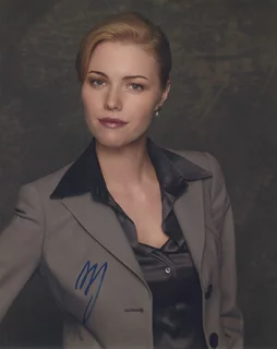 Melissa Sagemiller autograph