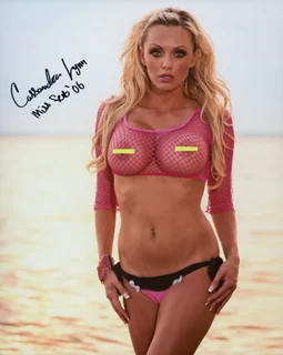Cassandra Lynn autograph
