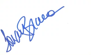Lorraine Bracco autograph