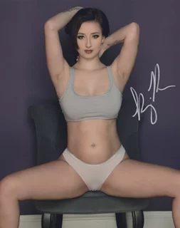 Kenzie Rose autograph