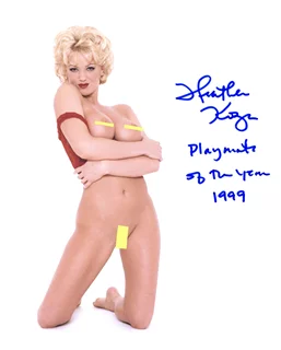 Heather Kozar autograph