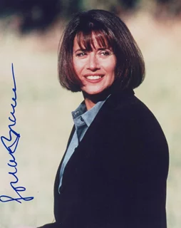 Lorraine Bracco autograph