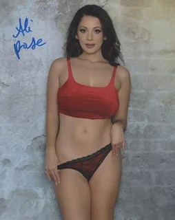 Ali Rose autograph