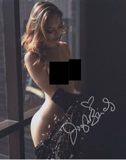 Jocelyn Binder autograph