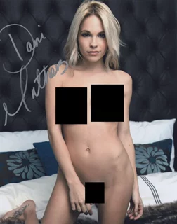 Dani Mathers autograph