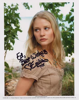 Emilie de Ravin autograph