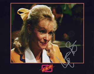 Linda Regan autograph