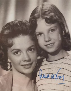 Lana Wood autograph