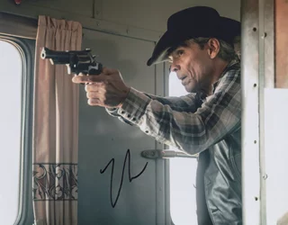 Zahn McClarnon autograph