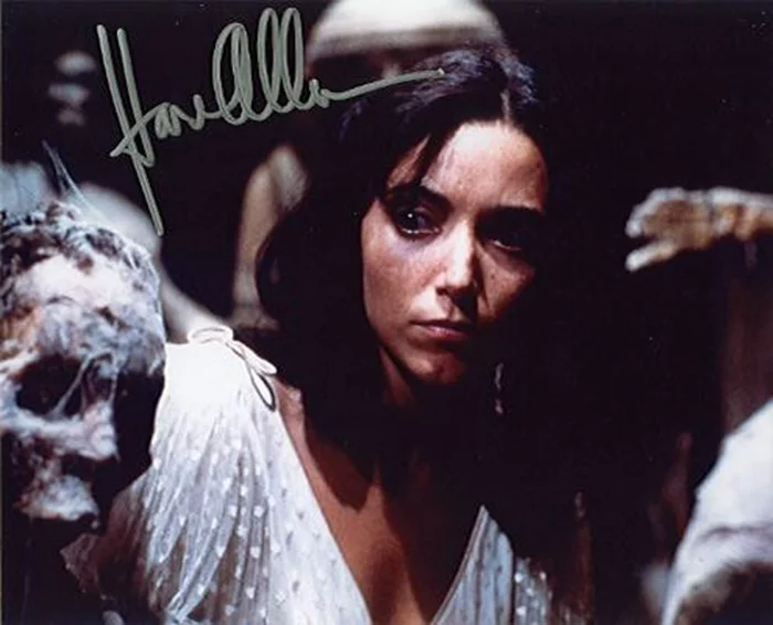 Karen Allen autograph