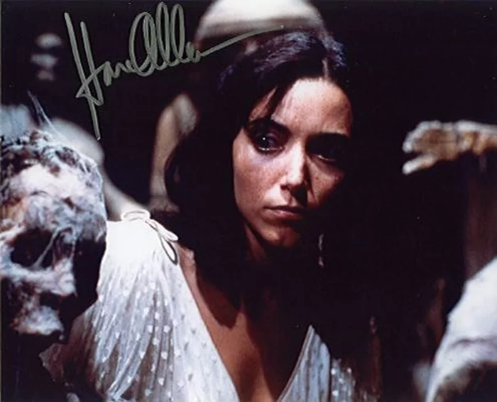 Karen Allen autograph