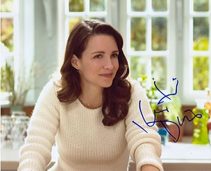 Kristin Davis autograph