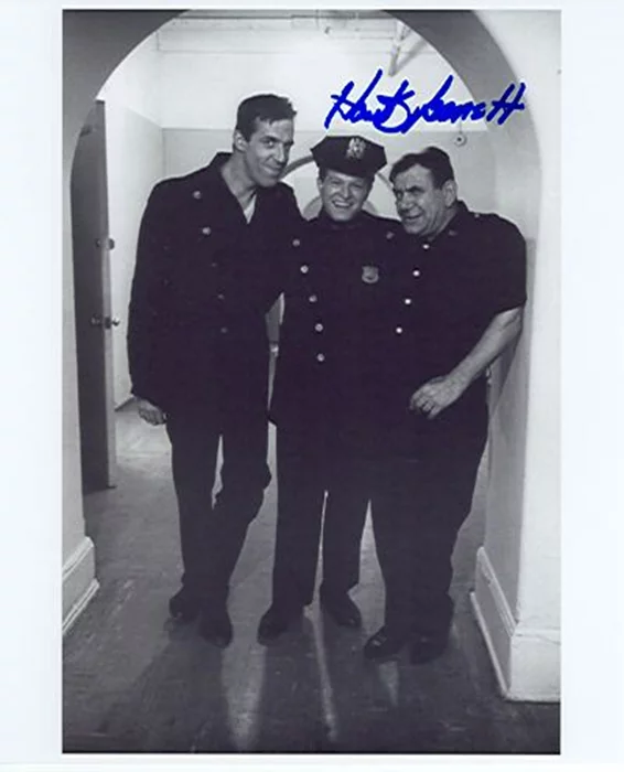 Hank Garrett autograph