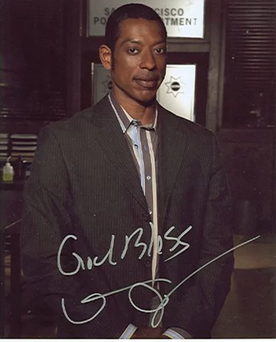 Orlando Jones autograph