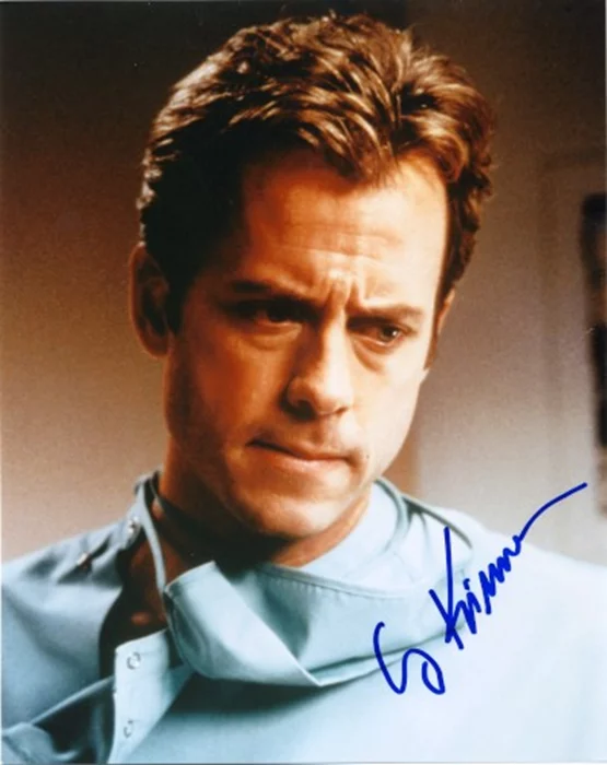 Greg Kinnear autograph