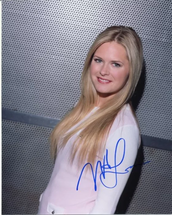 Maggie Lawson autograph