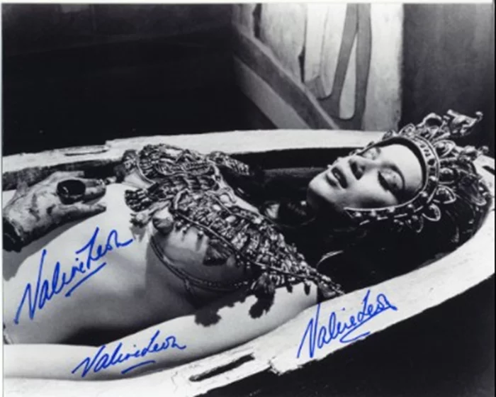 Valerie Leon autograph