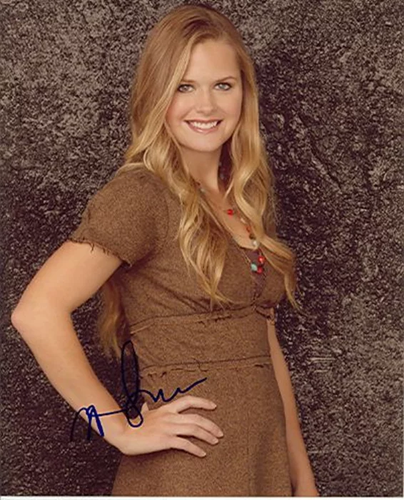 Maggie Lawson autograph