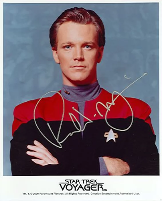 Robert Duncan McNeill autograph