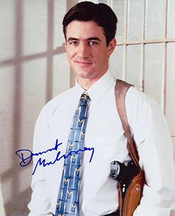 Dermot Mulroney autograph