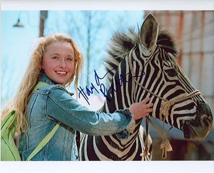 Hayden Panettiere autograph