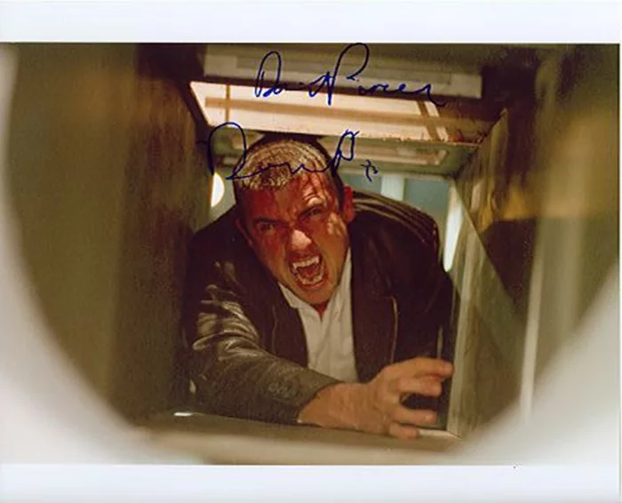 Dominic Purcell autograph