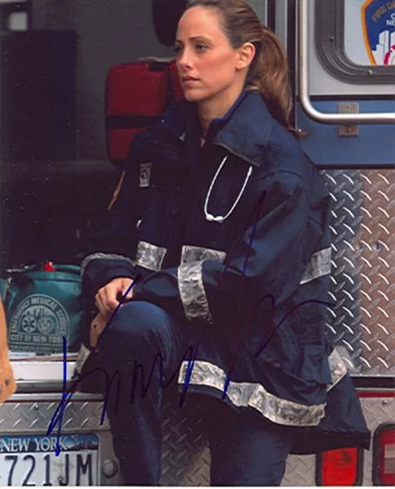 Kim Raver autograph
