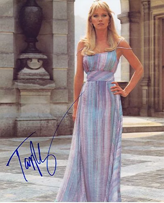 Tanya Roberts autograph