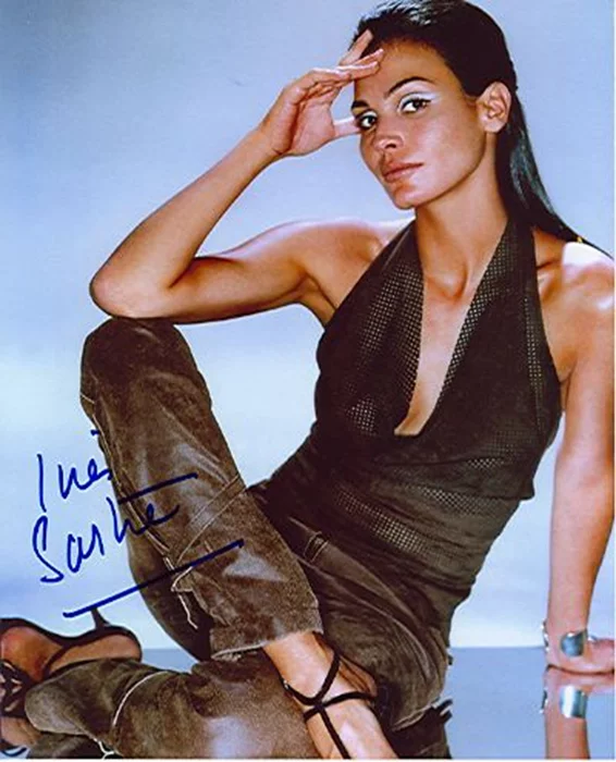 Ines Sastre autograph