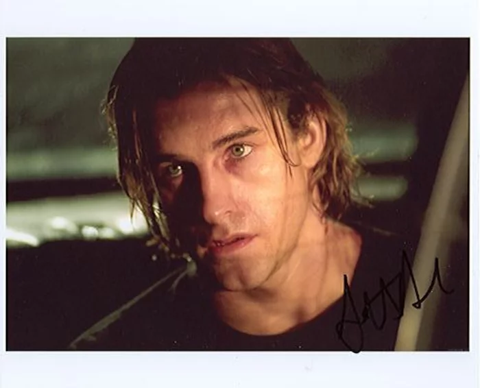 Scott Speedman autograph