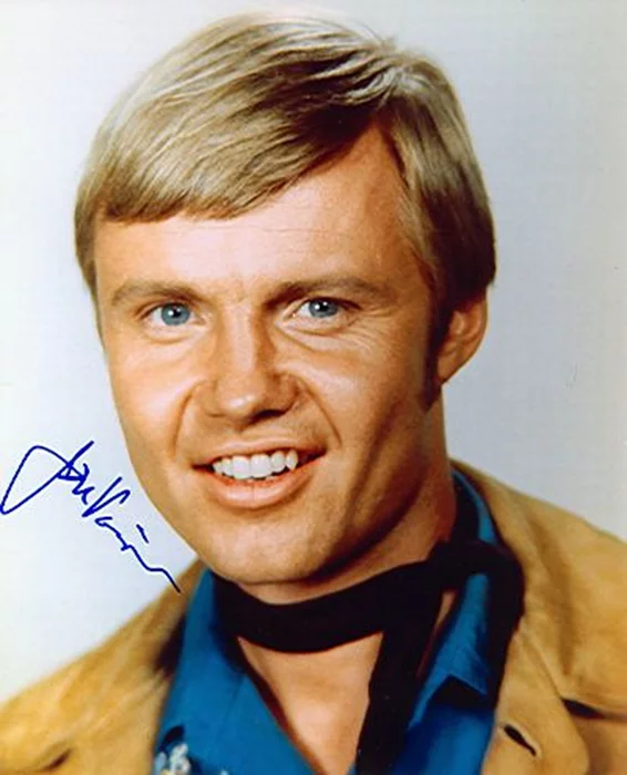 Jon Voight autograph