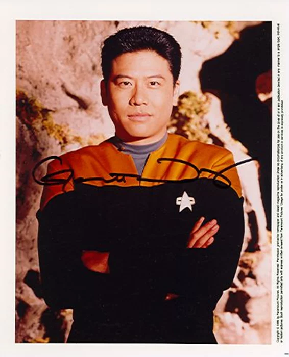 Garrett Wang autograph